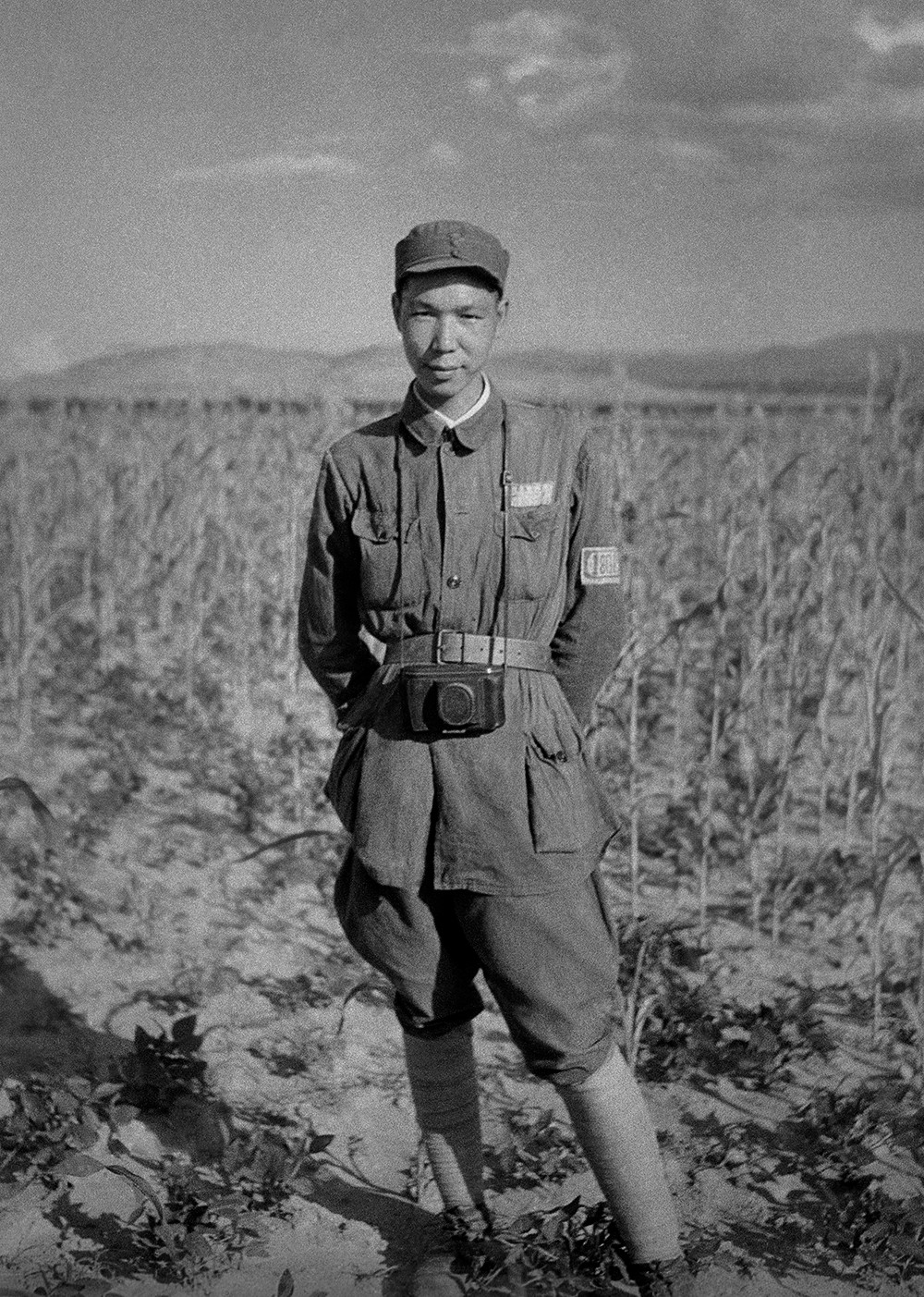 1946 年 8 月，石少华在大同战役前线。佚名 拷贝.jpg
