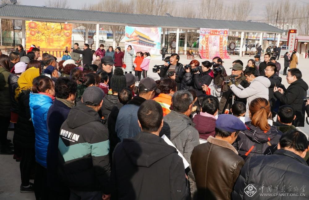 21.陇城镇活动现场。胡建忠摄.JPG