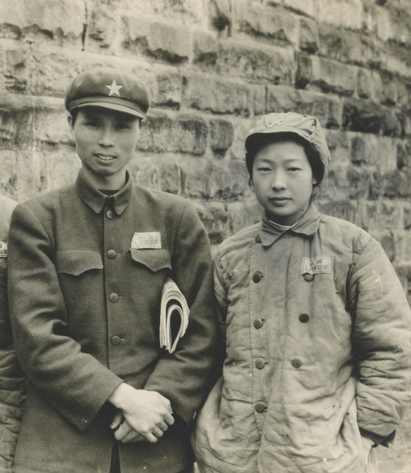 高帆、牛畏予在重庆(1951).jpg