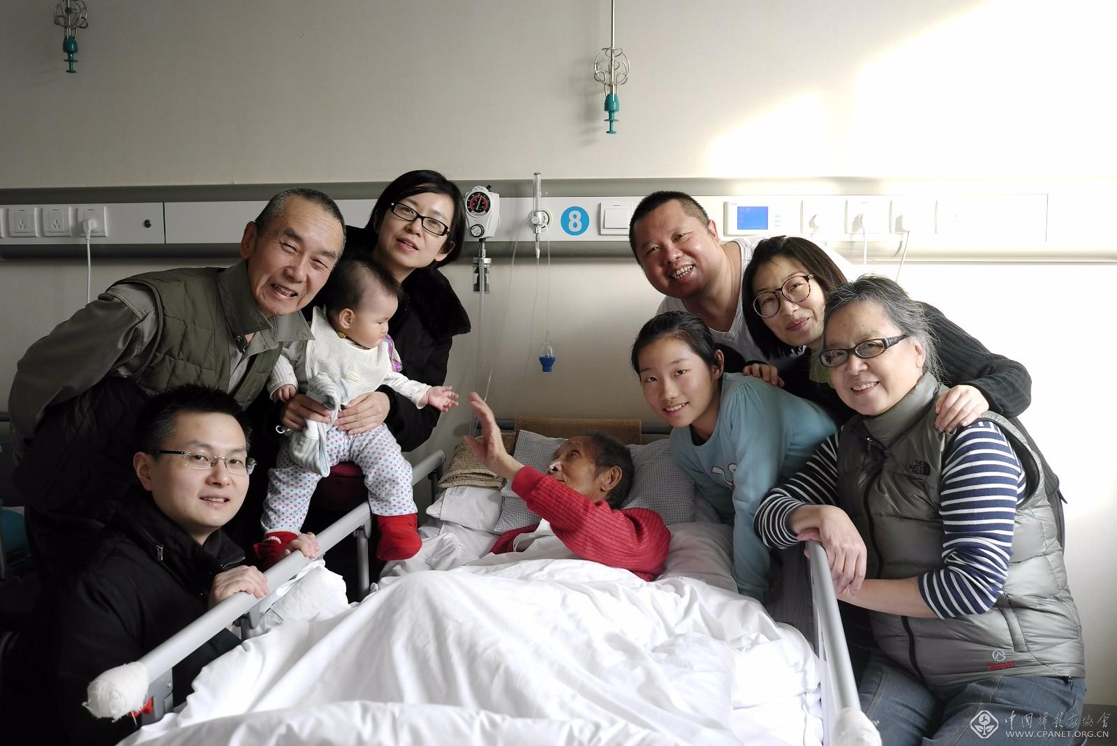 家人忆侯波:最高的荣誉是人民心里有她--中国摄影家协会网