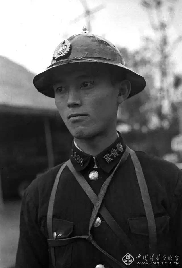 战地摄影师哈里森·福尔曼摄影展在重庆开展