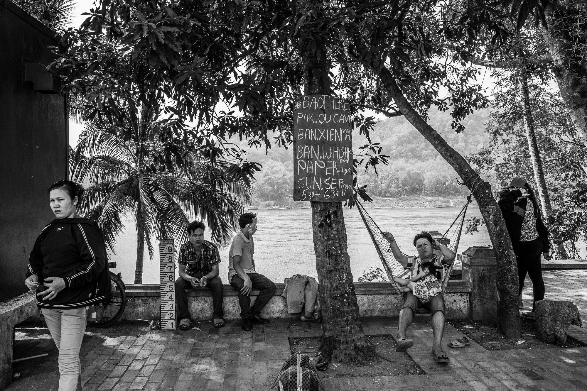 湄公河上的日常生活--中国摄影家协会网