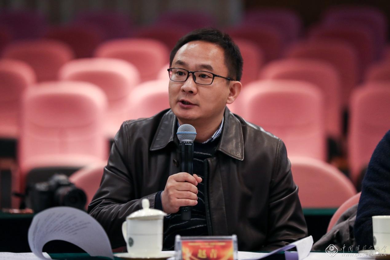 中青报摄影部主任赵青发言.王玺摄