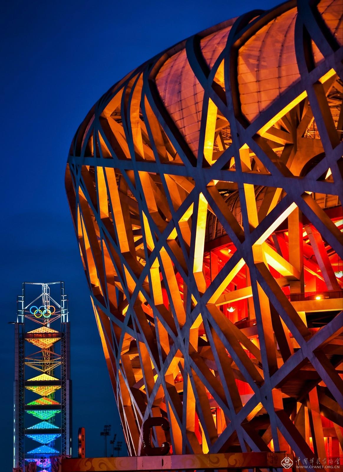 光之韵林铭述中国现代建筑摄影作品展在京开展