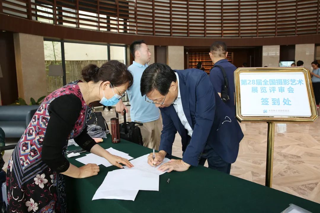 28届国展评选实录之二| 千分之三入选率的作品如何被评出