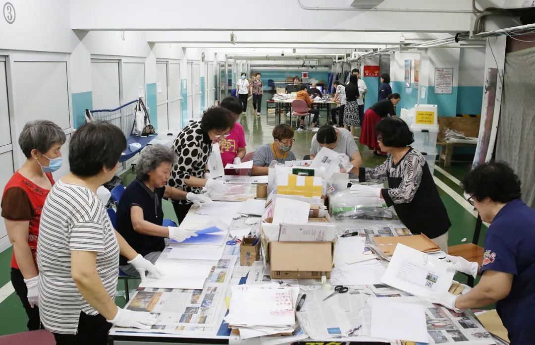 28届国展评选实录之三| 纸质照片评选 确保一张也不能少