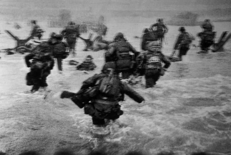 罗伯特卡帕-6月6日诺曼底登陆日