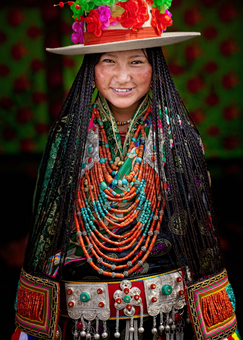 二等收藏·海西藏族盛装少女