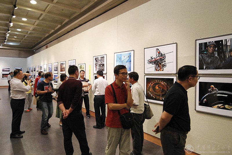 广西摄影家协会产行业团体会员摄影联展作品展在南宁开展--中国摄影家协会网
